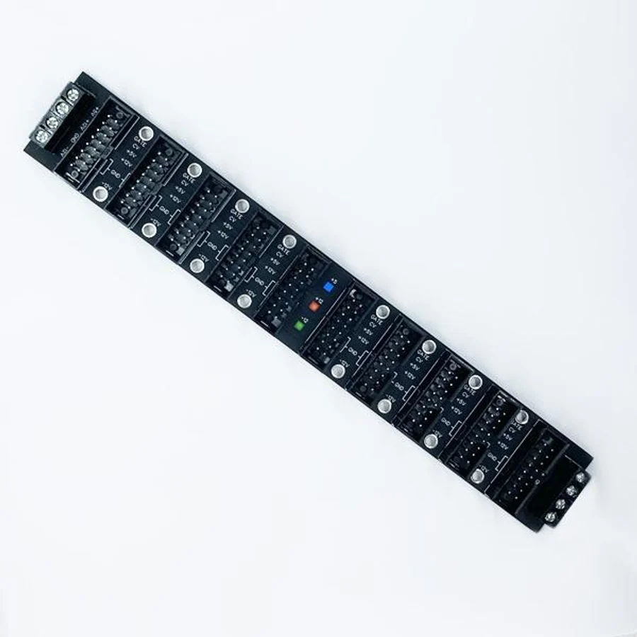 7386ea3b-216e-4a0d-85d5-3da94943f5b6-xbus-001.jpg